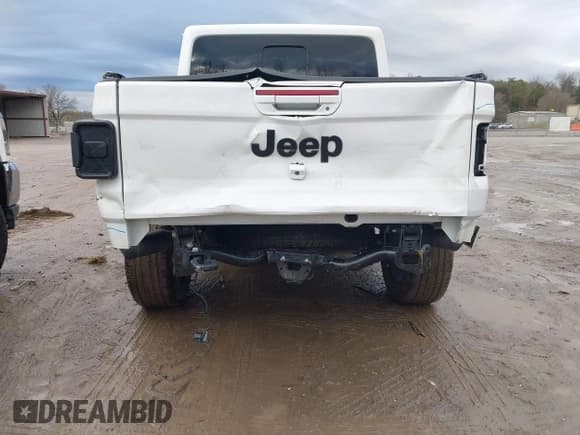 ✅ 2022 Jeep Gladiator Overland • VIN: 1C6HJTFG5NL170535 • Lot: 43759092. Listed on IAAI with 27,373 mi. Free auction sales archive from the USA and detailed vehicle history report at DreamBid. Image 6.