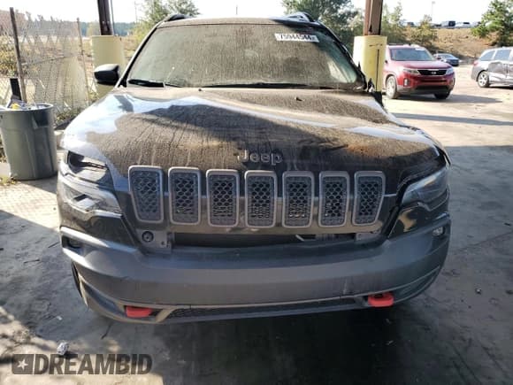 ✅ 2020 Jeep Cherokee Trailhawk Elite • VIN: 1C4PJMBX0LD565696 • Lot: 75944544. Listed on Copart with Not provided. Free auction sales archive from the USA and detailed vehicle history report at DreamBid. Image 5.