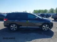 ✅ 2015 Nissan Pathfinder SV • VIN: 5N1AR2MNXFC709386 • Lot: 42010824. Listed on IAAI with 372,260 mi. Free auction sales archive from the USA and detailed vehicle history report at DreamBid. Image 13.