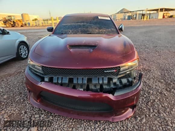 ✅ 2019 Dodge Charger R/T • VIN: 2C3CDXCT7KH643190 • Lot: 82660915. Wystawiony na Copart z przebiegiem 141 348 mil. Bezpłatny archiwum sprzedaży aukcyjnych z USA i szczegółowy raport historii pojazdu na DreamBid. Zdjęcie 5.