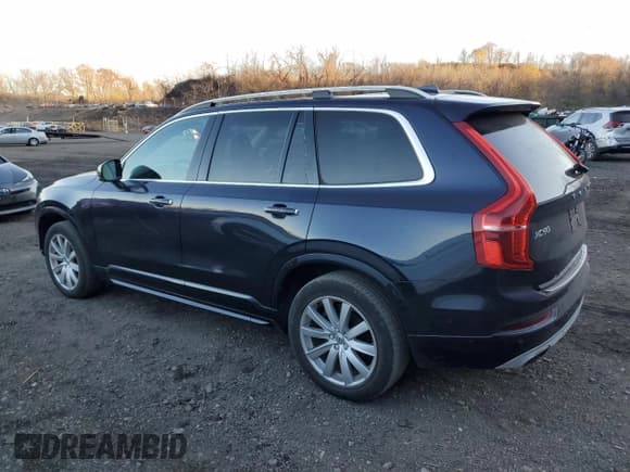 ✅ 2016 Volvo XC90 T6 Momentum • VIN: YV4A22PK9G1033341 • Лот: 93293565. Опубликован ранее на Copart с пробегом 76 229 миль. Бесплатный доступ к архиву аукционных продаж из США и подробный отчёт об истории автомобиля на DreamBid. Изображение 2.