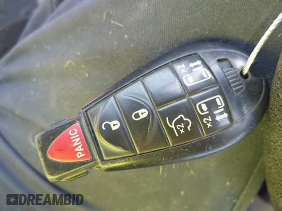 ✅ 2015 Dodge Grand Caravan SXT • VIN: 2C4RDGCG5FR733575 • Lot: 42647763. Wystawiony na IAAI z przebiegiem 279 285 mil. Bezpłatny archiwum sprzedaży aukcyjnych z USA i szczegółowy raport historii pojazdu na DreamBid. Zdjęcie 11.