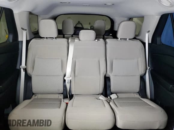 ✅ 2022 Ford Explorer • VIN: 1FMSK7BH9NGA57189 • Lot: 45766545. Wystawiony na Copart z przebiegiem 112 858 mil. Bezpłatny archiwum sprzedaży aukcyjnych z USA i szczegółowy raport historii pojazdu na DreamBid. Zdjęcie 10.