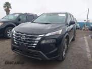 ✅ 2025 Nissan Rogue S • VIN: 5N1BT3ABXSC765294 • Lot: 41905928. Listed on IAAI with 600 mi. Free auction sales archive from the USA and detailed vehicle history report at DreamBid. Image 18.