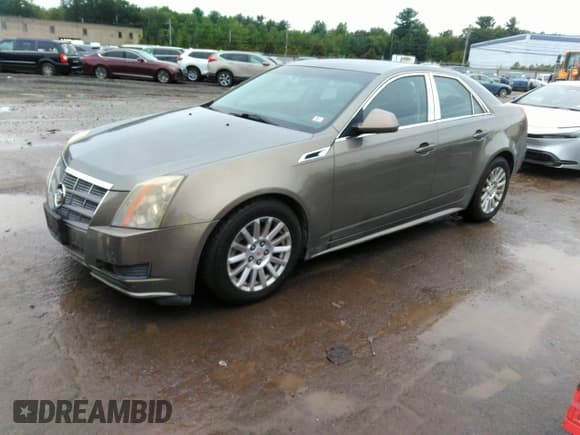 ✅ 2011 Cadillac CTS • VIN: 1G6DC5EY4B0125190 • Lot: 43048892. Wystawiony na IAAI z przebiegiem 129 476 mil. Bezpłatny archiwum sprzedaży aukcyjnych z USA i szczegółowy raport historii pojazdu na DreamBid. Zdjęcie 2.