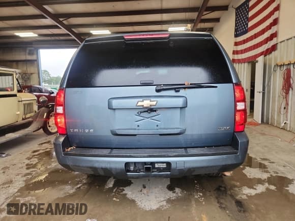 ✅ 2010 Chevrolet Tahoe LS • VIN: 1GNMCAE36AR224153 • Лот: 70899155. Опубликован ранее на Copart с пробегом 156 134 миль. Бесплатный доступ к архиву аукционных продаж из США и подробный отчёт об истории автомобиля на DreamBid. Изображение 6.