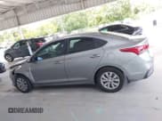 ✅ 2022 Hyundai Accent SE • VIN: 3KPC24A60NE165983 • Lot: 43524952. Wystawiony na IAAI z przebiegiem 66 122 mil. Bezpłatny archiwum sprzedaży aukcyjnych z USA i szczegółowy raport historii pojazdu na DreamBid. Zdjęcie 14.