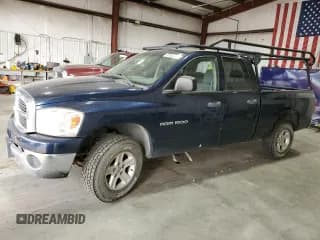 ✅ 2007 Dodge 1500 ST • VIN: 1D7HU18P47J576828 • Лот: 70160834. Опубликован ранее на Copart с пробегом 199 962 миль. Бесплатный доступ к архиву аукционных продаж из США и подробный отчёт об истории автомобиля на DreamBid. Изображение 1.