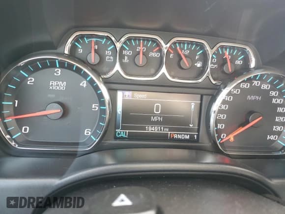 ✅ 2016 Chevrolet Silverado 2500HD LT • VIN: 1GC1KVEG8GF204585 • Lot: 69749705. Wystawiony na Copart z przebiegiem 194 911 mil. Bezpłatny archiwum sprzedaży aukcyjnych z USA i szczegółowy raport historii pojazdu na DreamBid. Zdjęcie 9.