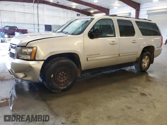 ✅ 2011 Chevrolet Suburban LS • VIN: 1GNSKHE37BR166073 • Lot: 65434585. Listed on Copart with 145,957 mi. Free auction sales archive from the USA and detailed vehicle history report at DreamBid. Image 1.