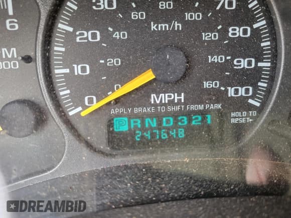 ✅ 2001 Chevrolet Suburban LS • VIN: 3GNEC16T51G199135 • Лот: 41748202. Опубликован ранее на IAAI с пробегом 247 648 миль. Бесплатный доступ к архиву аукционных продаж из США и подробный отчёт об истории автомобиля на DreamBid. Изображение 8.