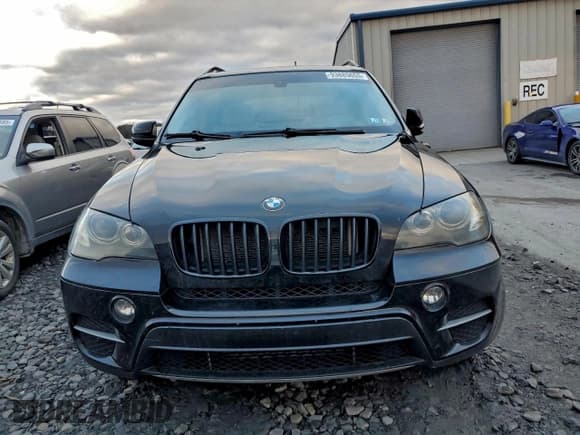 ✅ 2011 BMW X5 35i • VIN: 5UXZV4C57BL403240 • Lot: 93885655. Wystawiony na Copart z przebiegiem 155 387 mil. Bezpłatny archiwum sprzedaży aukcyjnych z USA i szczegółowy raport historii pojazdu na DreamBid. Zdjęcie 5.