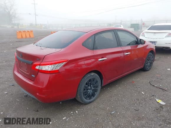 ✅ 2014 Nissan Sentra S • VIN: 3N1AB7AP1EY252942 • Lot: 43486639. Listed on IAAI with 107,303 mi. Free auction sales archive from the USA and detailed vehicle history report at DreamBid. Image 4.