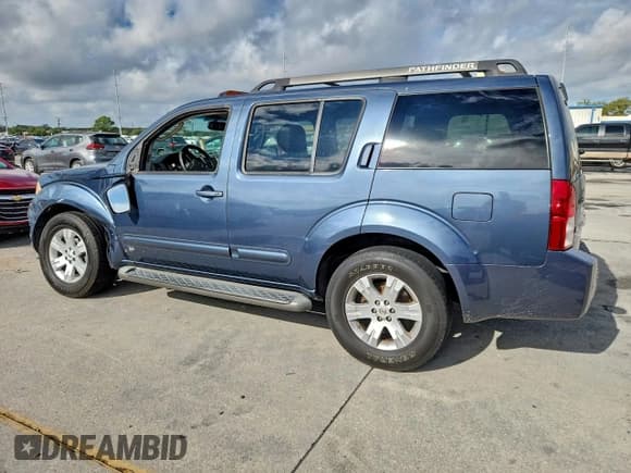 ✅ 2007 Nissan Pathfinder LE • VIN: 5N1AR18U17C623185 • Lot: 93887455. Wystawiony na Copart z przebiegiem 174 010 mil. Bezpłatny archiwum sprzedaży aukcyjnych z USA i szczegółowy raport historii pojazdu na DreamBid. Zdjęcie 2.