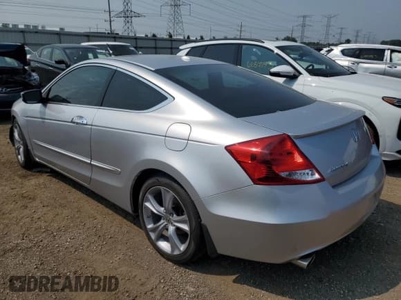 ✅ 2011 Honda Accord EX-L • VIN: 1HGCS2B89BA003970 • Lot: 66027345. Wystawiony na Copart z przebiegiem 163 810 mil. Bezpłatny archiwum sprzedaży aukcyjnych z USA i szczegółowy raport historii pojazdu na DreamBid. Zdjęcie 2.