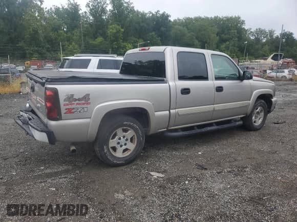 2006 Chevrolet Silverado 1500 LT1 с VIN 2GCEK13T161211281, выставлен на аукционе Copart как лот 68917655 с пробегом 197 978 миль миль и Списание • Salvage title. История ставок и продаж доступна на DreamBid. Изображение 3.