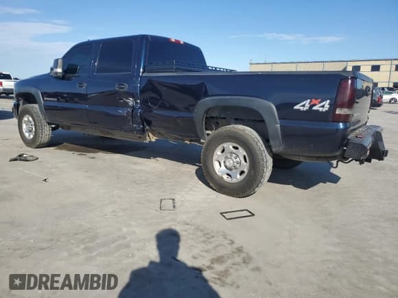 ✅ 2006 GMC Sierra 3500 SRW SLT • VIN: 1GTHK33D06F144800 • Lot: 82736454. Listed on Copart with 221,034 mi. Free auction sales archive from the USA and detailed vehicle history report at DreamBid. Image 2.