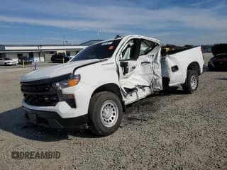 ✅ 2022 Chevrolet Silverado 1500 Work Truck • VIN: 3GCPAAED0NG667666 • Lot: 80274474. Wystawiony na Copart z przebiegiem 47 405 mil. Bezpłatny archiwum sprzedaży aukcyjnych z USA i szczegółowy raport historii pojazdu na DreamBid. Zdjęcie 1.