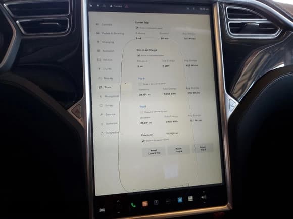 ✅ 2015 Tesla Model S 85 • VIN: 5YJSA1H14FF080616 • Lot: 68047015. Wystawiony na Copart z przebiegiem 115 428 mil. Bezpłatny archiwum sprzedaży aukcyjnych z USA i szczegółowy raport historii pojazdu na DreamBid. Zdjęcie 9.