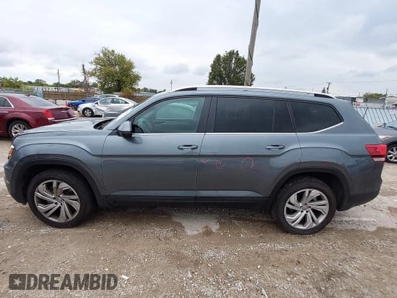 ✅ 2019 Volkswagen Atlas SE • VIN: 1V2DR2CA0KC539449 • Lot: 43430278. Listed on IAAI with 46,961 mi. Free auction sales archive from the USA and detailed vehicle history report at DreamBid. Image 14.