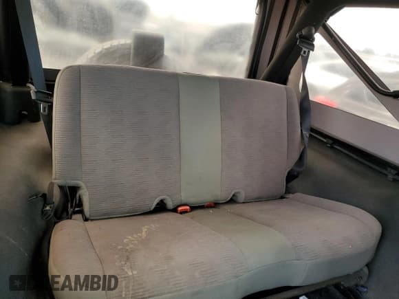 ✅ 2005 Jeep Wrangler Unlimited • VIN: 1J4FA44S25P335120 • Lot: 70306025. Listed on Copart with 137,315 mi. Free auction sales archive from the USA and detailed vehicle history report at DreamBid. Image 10.