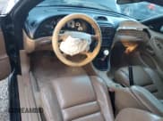 ✅ 1997 Ford Mustang Cobra • VIN: 1FALP47VXVF193303 • Lot: 88025845. Wystawiony na Copart z przebiegiem 114 841 mil. Bezpłatny archiwum sprzedaży aukcyjnych z USA i szczegółowy raport historii pojazdu na DreamBid. Zdjęcie 8.