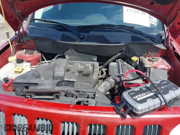 ✅ 2009 Jeep Patriot Sport • VIN: 1J4FT28B99D159702 • Lot: 43238786. Wystawiony na IAAI z przebiegiem 115 436 mil. Bezpłatny archiwum sprzedaży aukcyjnych z USA i szczegółowy raport historii pojazdu na DreamBid. Zdjęcie 10.