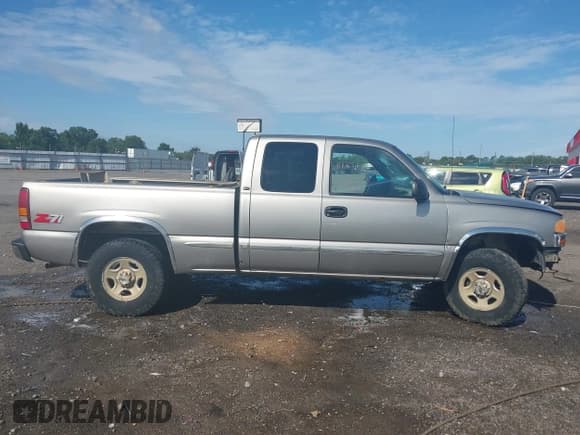 ✅ 1999 GMC Sierra 1500 SLE • VIN: 1GTEK19T1XE523527 • Лот: 42622644. Опубликован ранее на IAAI с пробегом 369 832 миль. Бесплатный доступ к архиву аукционных продаж из США и подробный отчёт об истории автомобиля на DreamBid. Изображение 14.