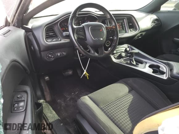 ✅ 2017 Dodge Challenger R/T • VIN: 2C3CDZBT0HH613387 • Lot: 48521844. Wystawiony na Copart z przebiegiem 128 886 mil. Bezpłatny archiwum sprzedaży aukcyjnych z USA i szczegółowy raport historii pojazdu na DreamBid. Zdjęcie 8.