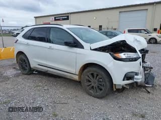 ✅ 2024 Ford Edge SE • VIN: 2FMPK4G9XRBA25502 • Lot: 43386213. Wystawiony na IAAI z przebiegiem 38 156 mil. Bezpłatny archiwum sprzedaży aukcyjnych z USA i szczegółowy raport historii pojazdu na DreamBid. Zdjęcie 1.