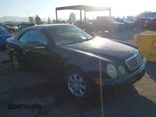 ✅ 2001 Mercedes-Benz CLK 320/430 • VIN: WDBLK65G31T064225 • Lot: 43784833. Wystawiony na IAAI z przebiegiem 220 011 mil. Bezpłatny archiwum sprzedaży aukcyjnych z USA i szczegółowy raport historii pojazdu na DreamBid. Zdjęcie 1.