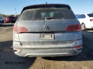 ✅ 2022 Volkswagen Taos SEL • VIN: 3VV2X7B28NM071075 • Lot: 82338615. Wystawiony na Copart z przebiegiem 52 304 mil. Bezpłatny archiwum sprzedaży aukcyjnych z USA i szczegółowy raport historii pojazdu na DreamBid. Zdjęcie 6.