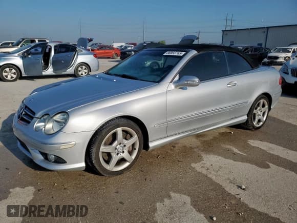 ✅ 2007 Mercedes-Benz CLK 550 • VIN: WDBTK72F27T080233 • Lot: 66950765. Listed on Copart with 137,267 mi. Free auction sales archive from the USA and detailed vehicle history report at DreamBid. Image 1.