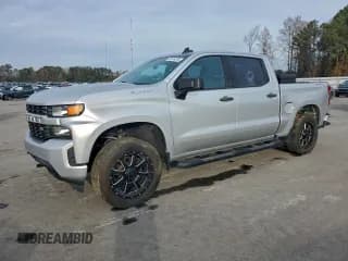 ✅ 2020 Chevrolet Silverado 1500 Custom • VIN: 3GCUYBEF2LG453247 • Лот: 96516215. Опубликован ранее на Copart с пробегом 160 560 миль. Бесплатный доступ к архиву аукционных продаж из США и подробный отчёт об истории автомобиля на DreamBid. Изображение 1.