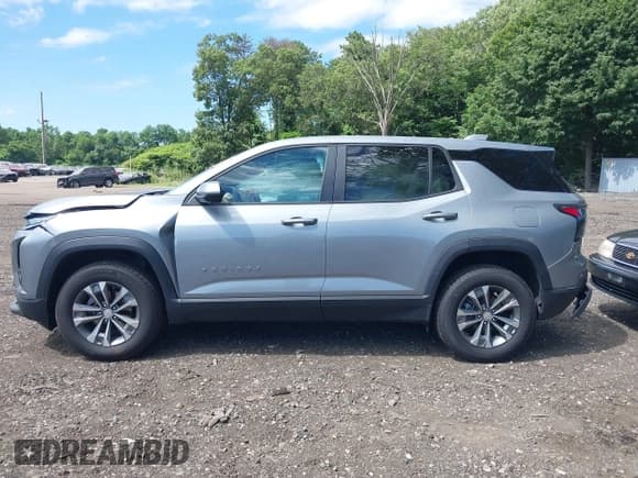 ✅ 2025 Chevrolet Equinox AWD LT • VIN: 3GNAXPEG7SL110880 • Lot: 42782075. Wystawiony na IAAI z przebiegiem 7 429 mil. Bezpłatny archiwum sprzedaży aukcyjnych z USA i szczegółowy raport historii pojazdu na DreamBid. Zdjęcie 14.