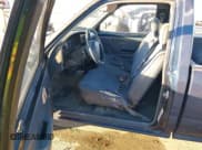 ✅ 1994 Toyota Pickup • VIN: 4TARN81A1RZ250625 • Lot: 43835630. Listed on IAAI with 126,075 mi. Free auction sales archive from the USA and detailed vehicle history report at DreamBid. Image 8.