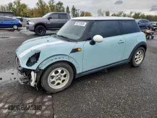 ✅ 2013 MINI Hardtop • VIN: WMWSU3C51DT685116 • Lot: 92713925. Wystawiony na Copart z przebiegiem 133 274 mil. Bezpłatny archiwum sprzedaży aukcyjnych z USA i szczegółowy raport historii pojazdu na DreamBid. Zdjęcie 1.