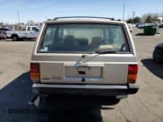 ✅ 1993 Jeep Cherokee Sport • VIN: 1J4FJ67S2PL542429 • Lot: 48215685. Listed on Copart with 93,697 mi. Free auction sales archive from the USA and detailed vehicle history report at DreamBid. Image 6.