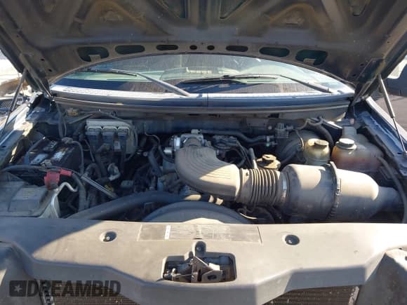 ✅ 2005 Ford F-150 XLT • VIN: 1FTRW12W35KE62870 • Lot: 43851839. Listed on IAAI with 247,469 mi. Free auction sales archive from the USA and detailed vehicle history report at DreamBid. Image 10.