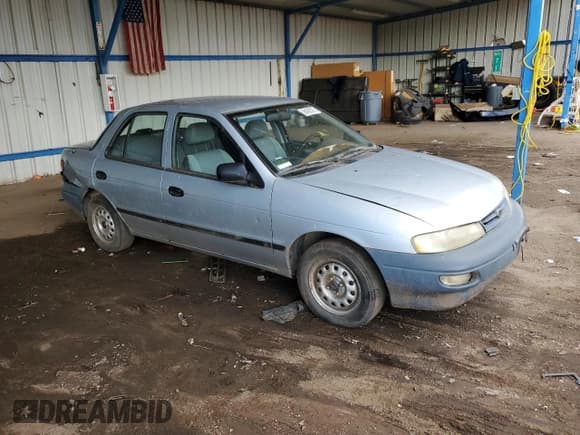 ✅ 1995 Kia Sephia • VIN: KNAFA1231S5224739 • Лот: 58438575. Опубликован ранее на Copart с пробегом Не указан. Бесплатный доступ к архиву аукционных продаж из США и подробный отчёт об истории автомобиля на DreamBid. Изображение 4.
