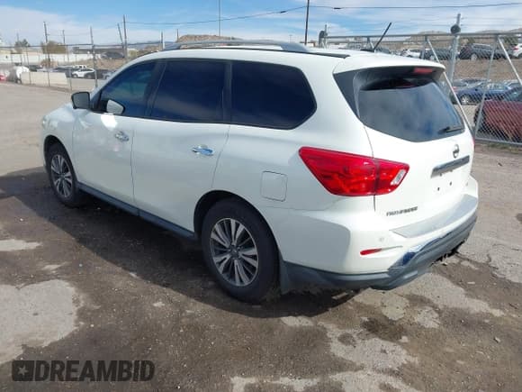 ✅ 2017 Nissan Pathfinder SV • VIN: 5N1DR2MN7HC902482 • Лот: 43687502. Опубликован ранее на IAAI с пробегом 454 413 миль. Бесплатный доступ к архиву аукционных продаж из США и подробный отчёт об истории автомобиля на DreamBid. Изображение 3.
