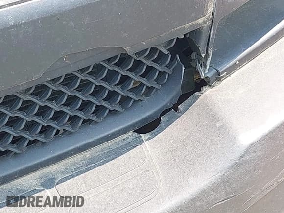 ✅ 2009 Chevrolet Express Cargo • VIN: 1GCGG25C191146374 • Lot: 42362448. Listed on IAAI with 318,817 mi. Free auction sales archive from the USA and detailed vehicle history report at DreamBid. Image 16.