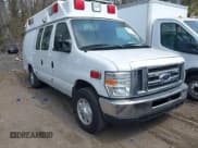 ✅ 2014 Ford Econoline Cargo Commercial • VIN: 1FDSS3EL2EDB14925 • Lot: 42091345. Wystawiony na IAAI z przebiegiem 191 903 mil. Bezpłatny archiwum sprzedaży aukcyjnych z USA i szczegółowy raport historii pojazdu na DreamBid. Zdjęcie 1.