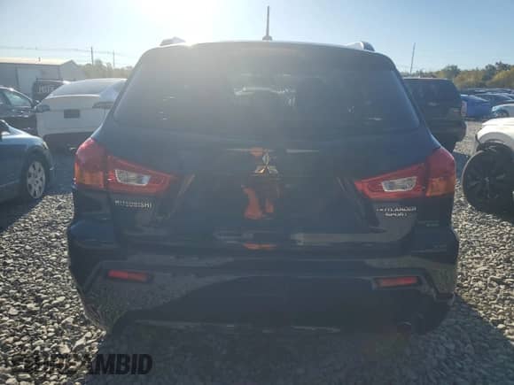 2012 Mitsubishi Outlander SE с VIN JA4AR4AU2CZ007206, выставлен на аукционе Copart как лот 84799905 с пробегом 122 718 миль миль и Чистый • Clean title. История ставок и продаж доступна на DreamBid. Изображение 6.