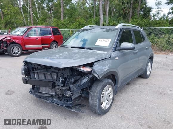 ✅ 2020 Hyundai Venue SEL • VIN: KMHRC8A36LU035740 • Lot: 42147822. Listed on IAAI with 31,237 mi. Free auction sales archive from the USA and detailed vehicle history report at DreamBid. Image 6.