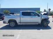 ✅ 2021 Chevrolet Silverado 1500 RST • VIN: 3GCUYEET4MG138815 • Lot: 42207861. Wystawiony na IAAI z przebiegiem 77 700 mil. Bezpłatny archiwum sprzedaży aukcyjnych z USA i szczegółowy raport historii pojazdu na DreamBid. Zdjęcie 12.