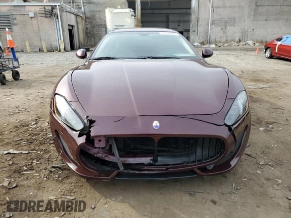 ✅ 2017 Maserati GranTurismo Sport • VIN: ZAM45VLA7H0203642 • Lot: 44748684. Wystawiony na Copart z przebiegiem 25 510 mil. Bezpłatny archiwum sprzedaży aukcyjnych z USA i szczegółowy raport historii pojazdu na DreamBid. Zdjęcie 5.