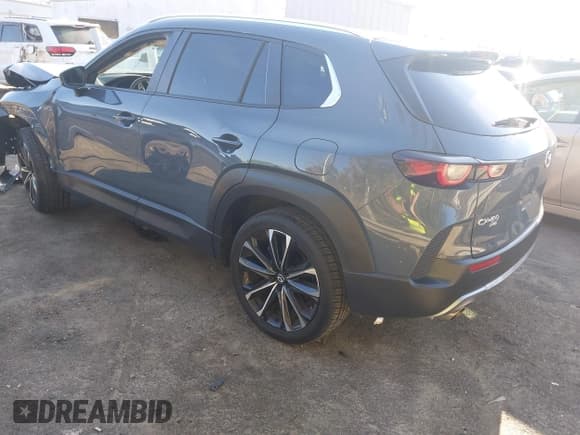 ✅ 2023 Mazda CX-50 Meridian Edition • VIN: 7MMVABXY8PN153667 • Lot: 41503119. Wystawiony na IAAI z przebiegiem 19 025 mil. Bezpłatny archiwum sprzedaży aukcyjnych z USA i szczegółowy raport historii pojazdu na DreamBid. Zdjęcie 3.