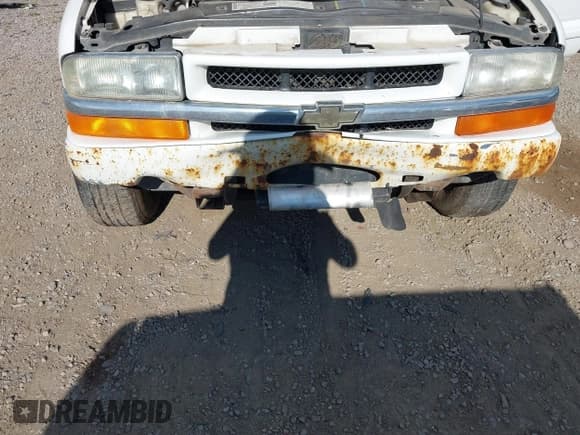 ✅ 2002 Chevrolet Blazer LS • VIN: 1GNDT13W72K122979 • Lot: 43213113. Wystawiony na IAAI z przebiegiem Nie podano. Bezpłatny archiwum sprzedaży aukcyjnych z USA i szczegółowy raport historii pojazdu na DreamBid. Zdjęcie 13.