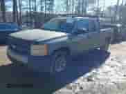 2008 Chevrolet Silverado 1500 Work Truck z VIN 1GCEC19X78Z163206, wystawiony jako IAAI lot #41654310 z przebiegiem 224 879 mil mil oraz . Historia ofert i sprzedaży dostępna na DreamBid. Obrazek 2.